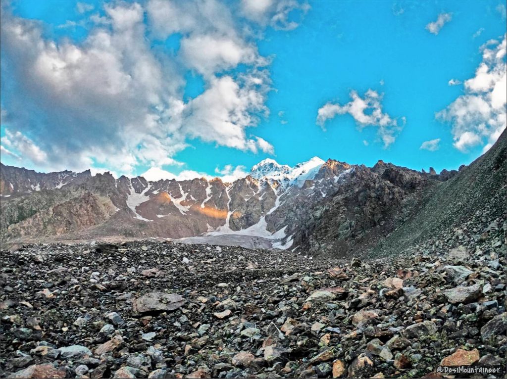 Ascesa al Rakhiot Peak - Foto FB Sa'ad Mohamed