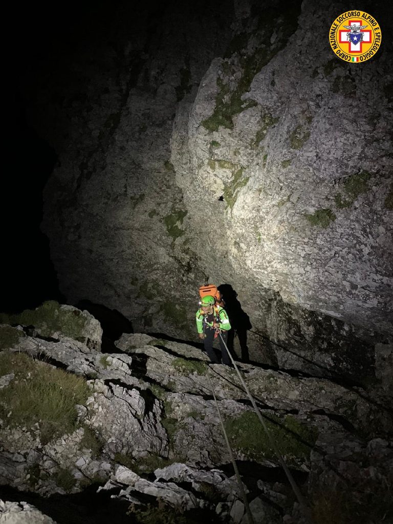 Recupero in notturna sul Baffelan - Foto CNSAS Veneto