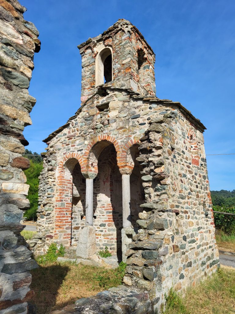 San Pietro di Livione (il Gesiun) © Lisa Mathiasen