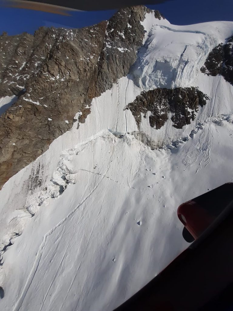 Recupero alpinista precipitato sulle Grandes Jorasses - Foto CNSAS VDA
