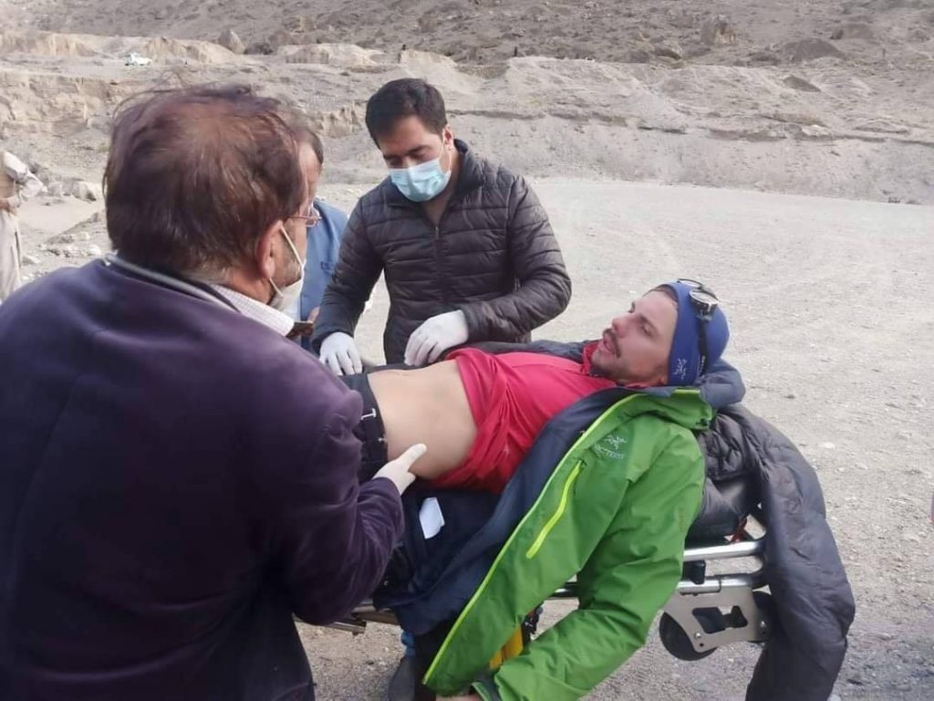 Soccorso di Jakub Bodganski. Foto @ Visit Pakistan FB