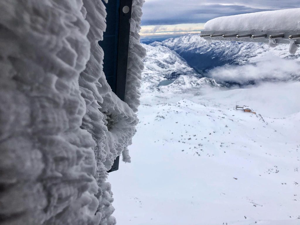 Capanna Gnifetti già in veste invernale - Foto FB Rifugi Monterosa
