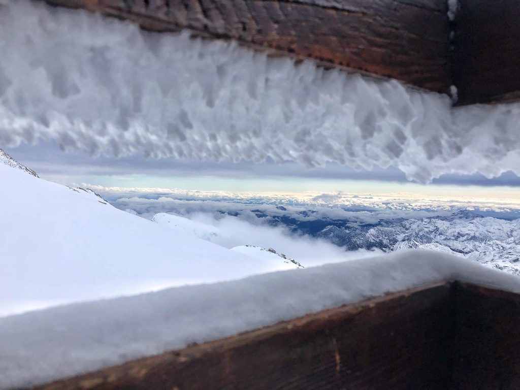 Aria invernale alla Capanna Gnifetti - Foto FB Rifugi Monterosa