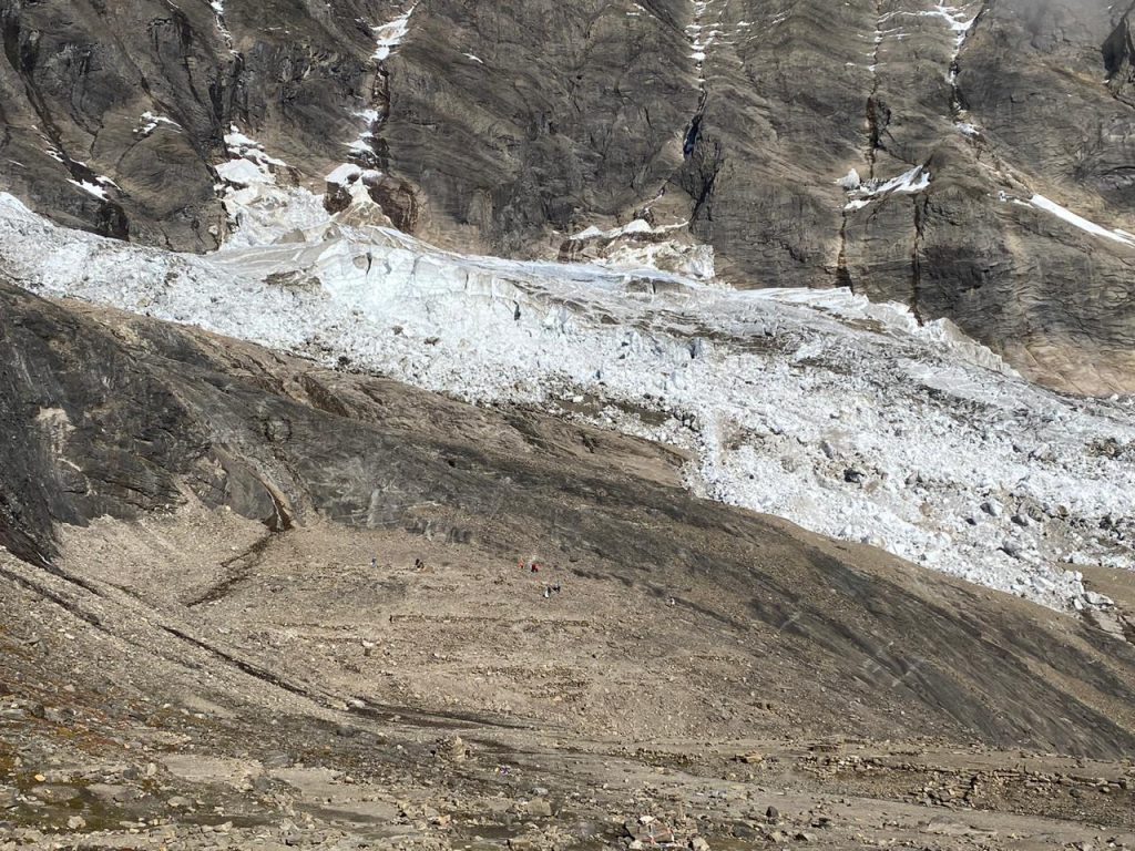 Pulizie sul Manaslu - Foto FB Seven Summit Treks