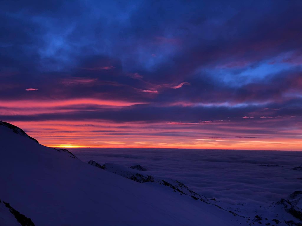Il crepuscolo dalla Capanna - Foto FB Rifugi Monterosa