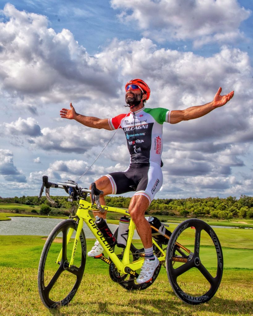 Per lui la bici è un moto di libertà.