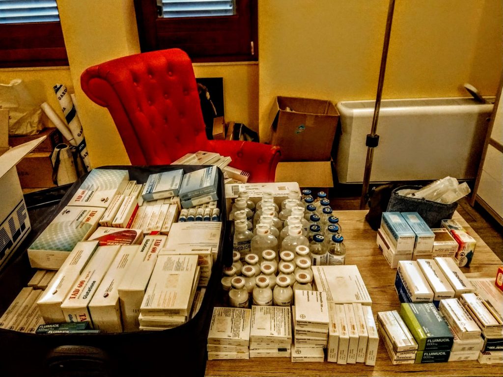 Una parte dei farmci che il Colonnello deve prendere ogni giorno.