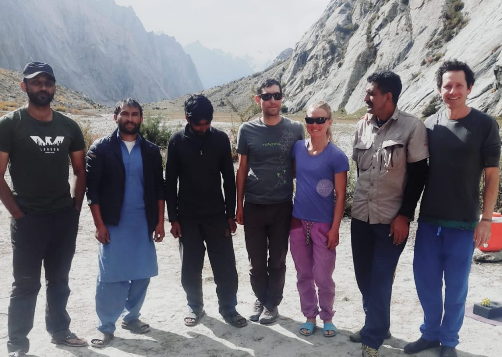 Tutto il team del K6. Foto @ Alpine Adventure Guides Pakistan