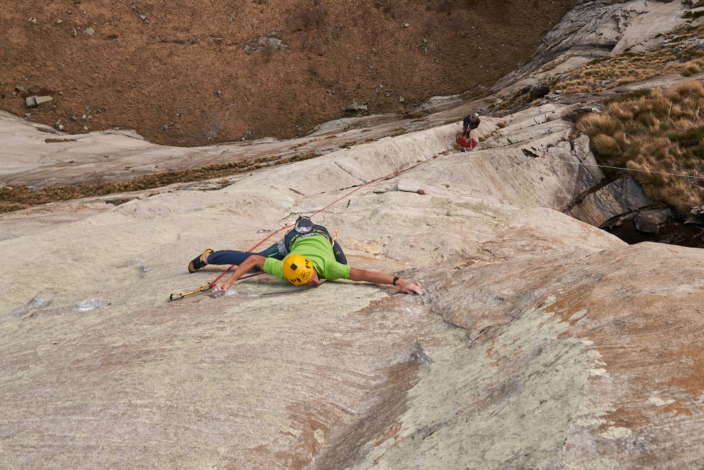 Durante la salita in libera. Foto archivio Matteo Della Bordella