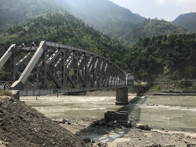 Il Sunkoshi Bridge a Harkapur lungo l