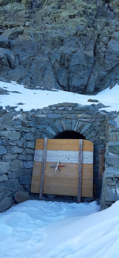 Manomissioni Buco di Viso