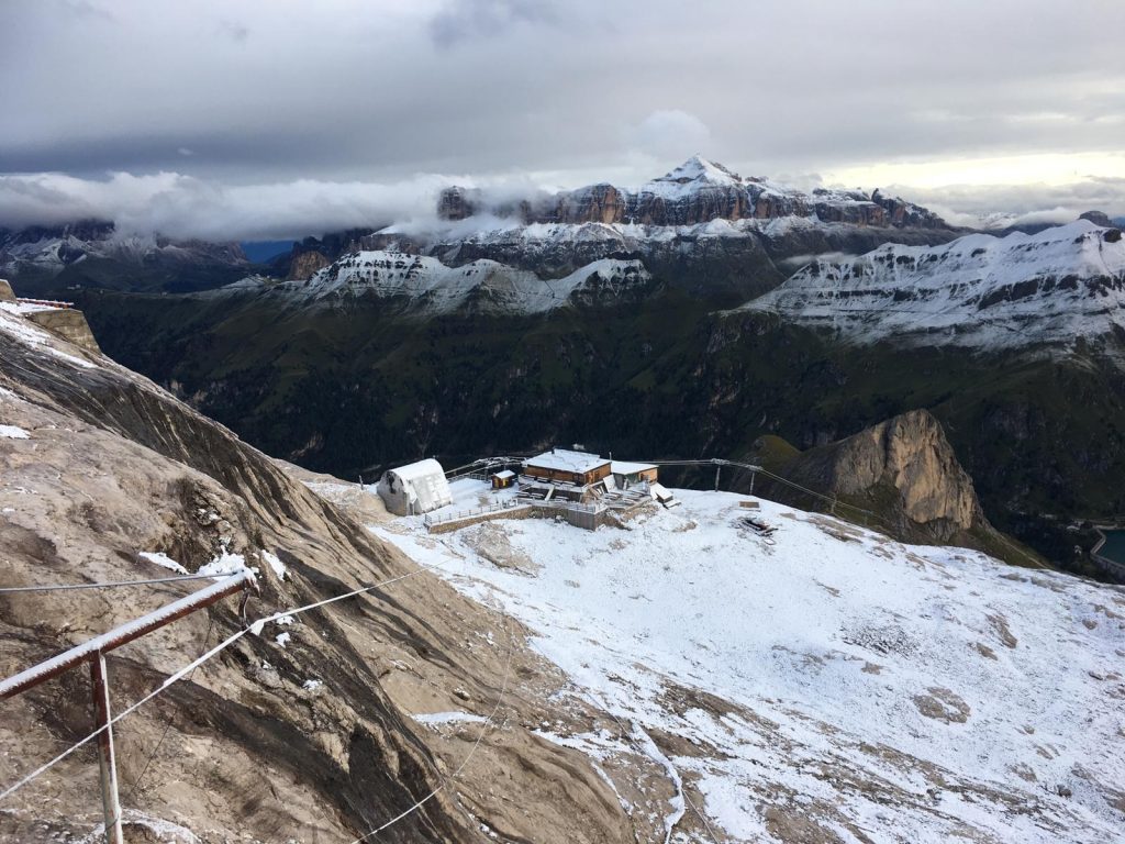 Foto FB Rifugio Pian dei Fiacconi