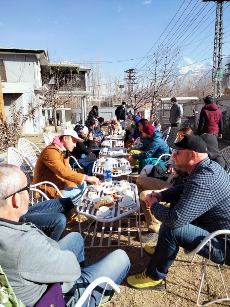 La squadra Seven Summit a Skardu