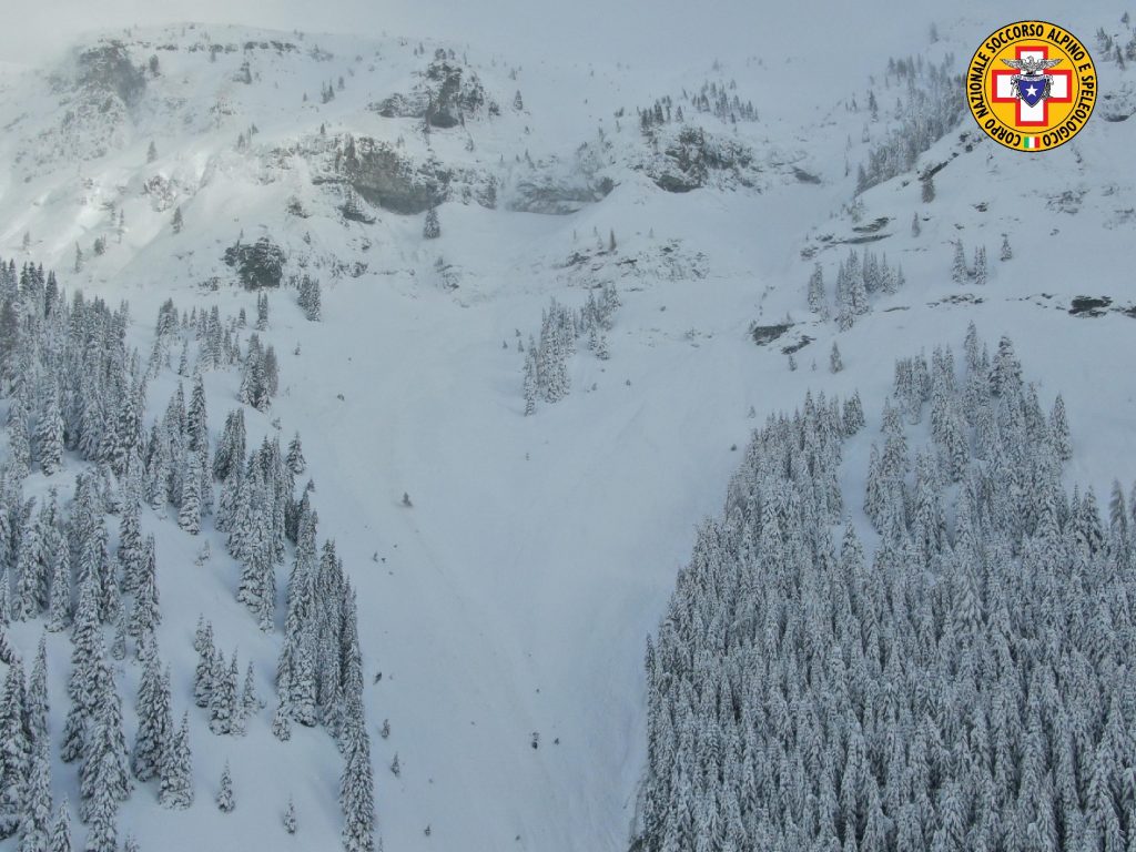 Neve nel Bellunese - Foto ANSA/PRESS OFFICE/VIGILI DEL FUOCO