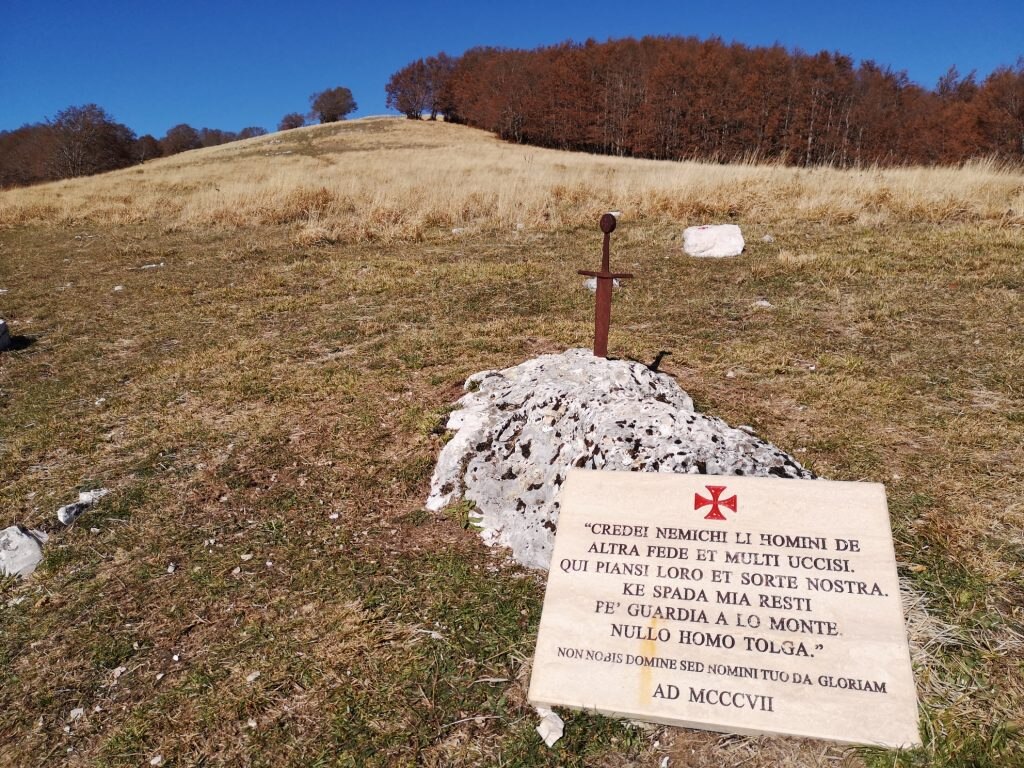 Spada nella roccia ai 4 Confini, Terminillo - Foto Tatiana Marras