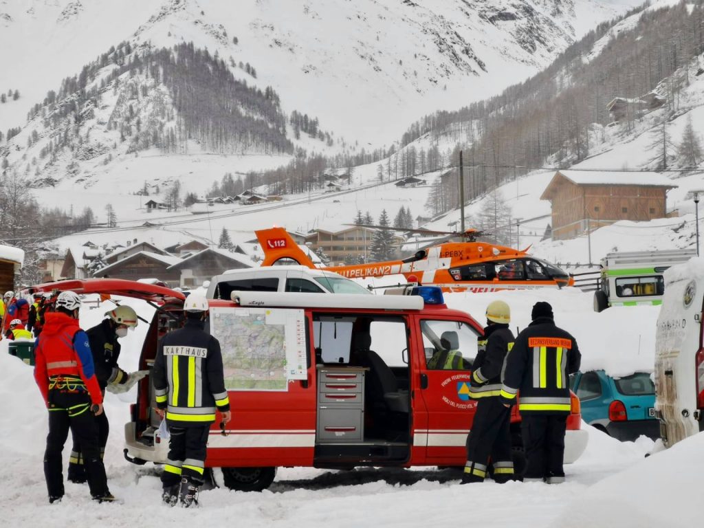 Intervento in Val Senales - . Foto: VVF Certosa / Videoaktiv Schnals (via FB Soccorso Alpino Alto Adige · Bergrettung Südtirol - CNSAS)