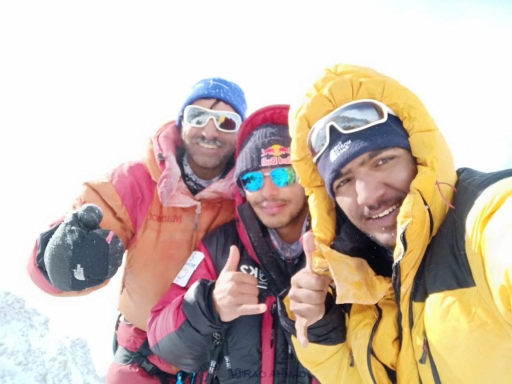 Da sx Ali Sadpara, Nirmal Purja e Sajid Sadpara 