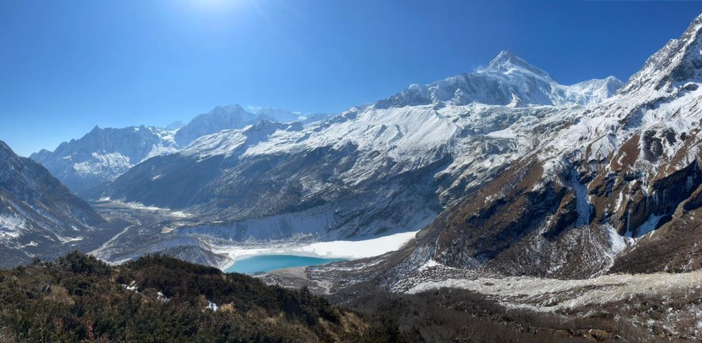 Acclimatamento sul Milarepa Cave - 4027 m. Foto @ Simone Moro