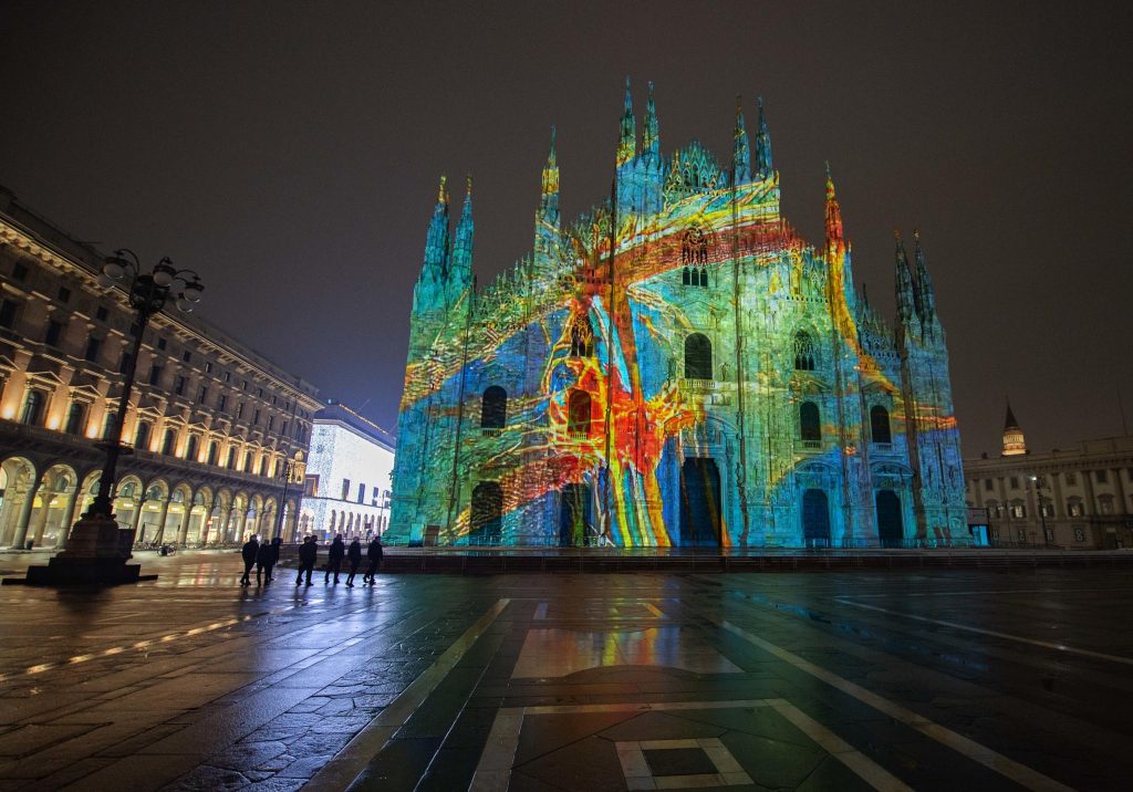 Il Duomo illuminato nella notte di Capodanno - Foto ANSA