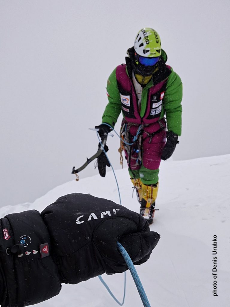 Febbraio 2018, Adam Bielecki arriva a 7400 m sul K2. Foto @ Denis Urubko