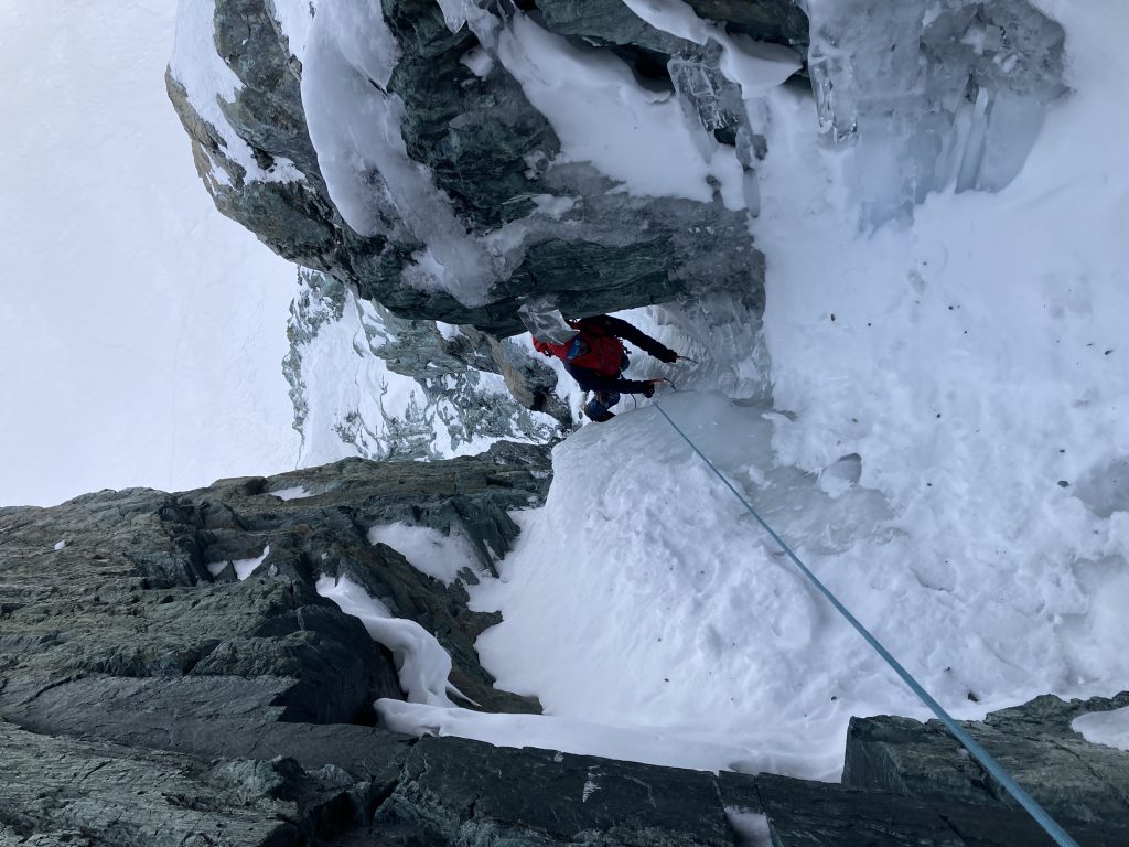 In salita lungo la Via Castiglia. Foto archivio Cazzanelli/Ratti/Perruquet