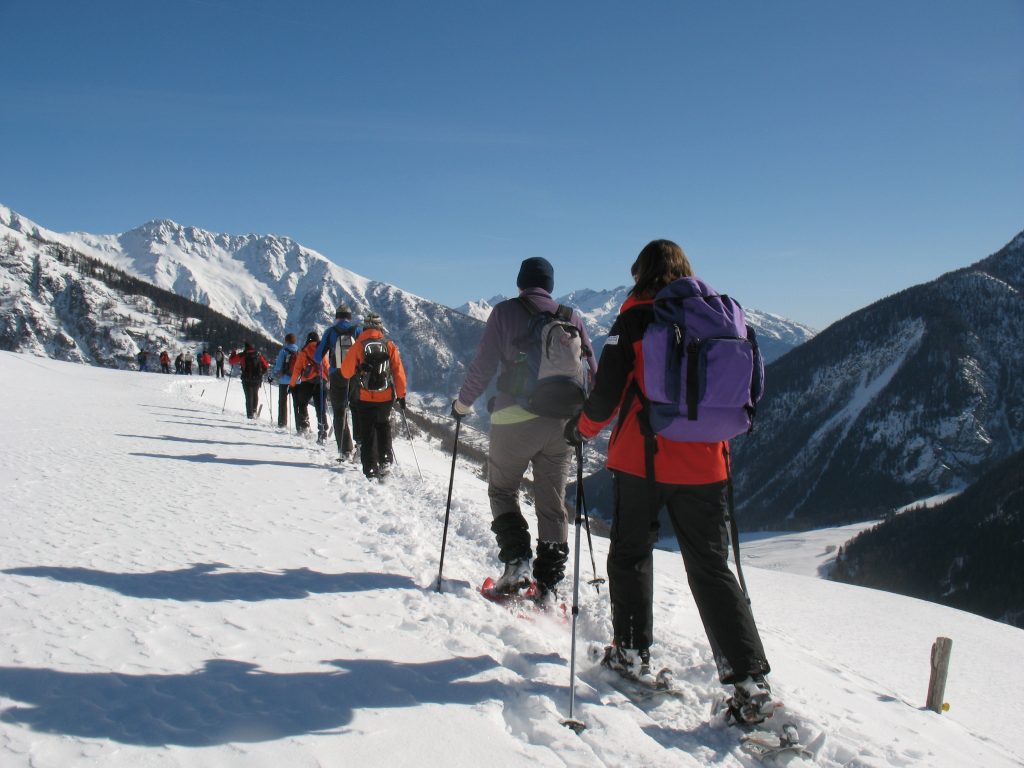 Gita con le ciaspole. Foto Flavio Dalle