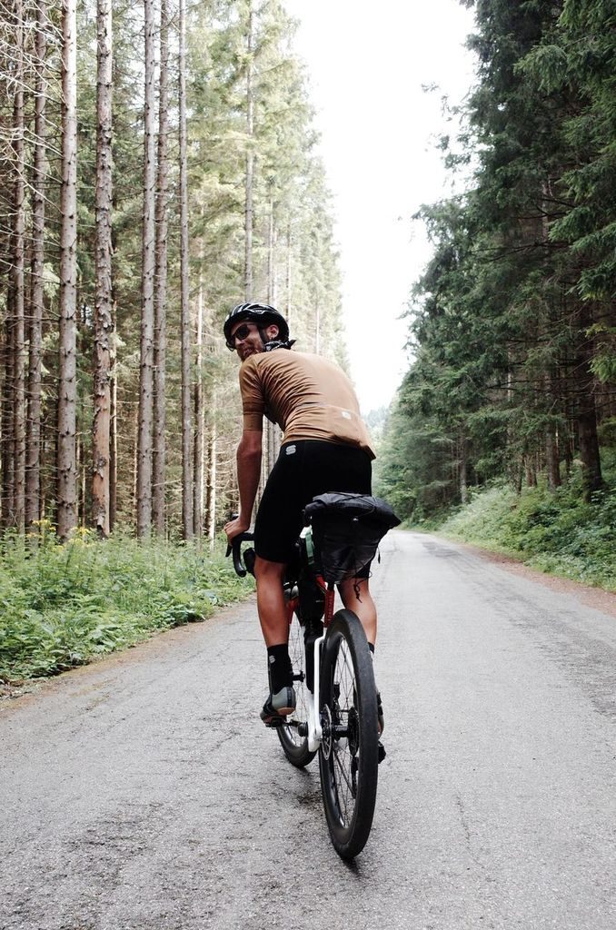 Su per le montagne di casa. Foto archivio Mattia De Marchi