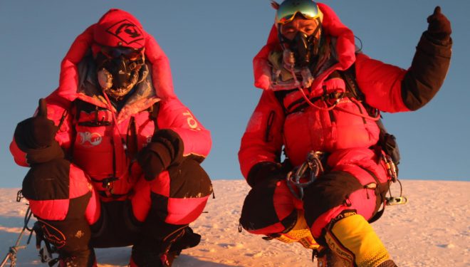 Mingma G. Sherpa e Kili Pemba Sherpa. Foto @ Mingma G. Sherpa, via Alan Arnette