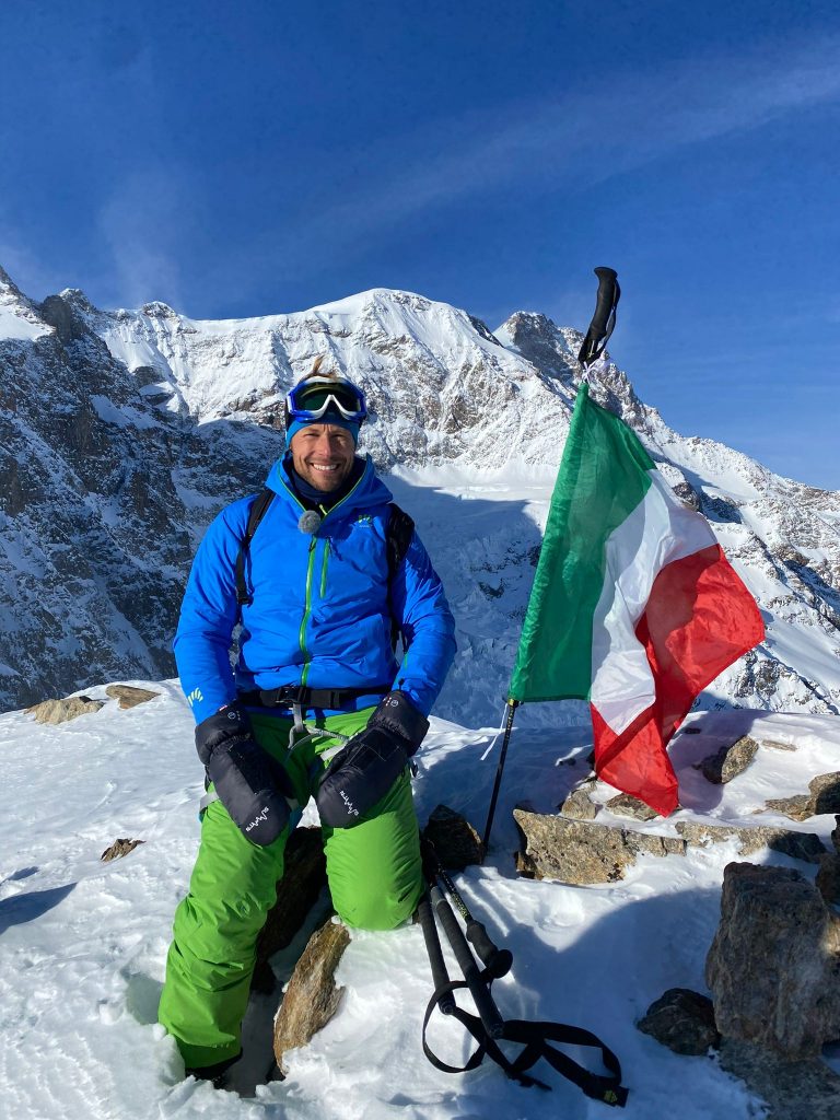 Credits: Monterosa 2000 - Linea Bianca