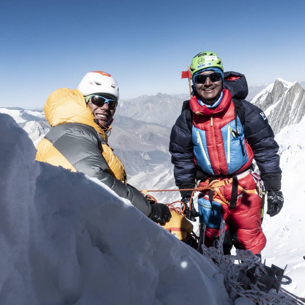 Vinayak Jay Malla e Tenji Sherpa. Foto @ Vinayak Jay Malla  