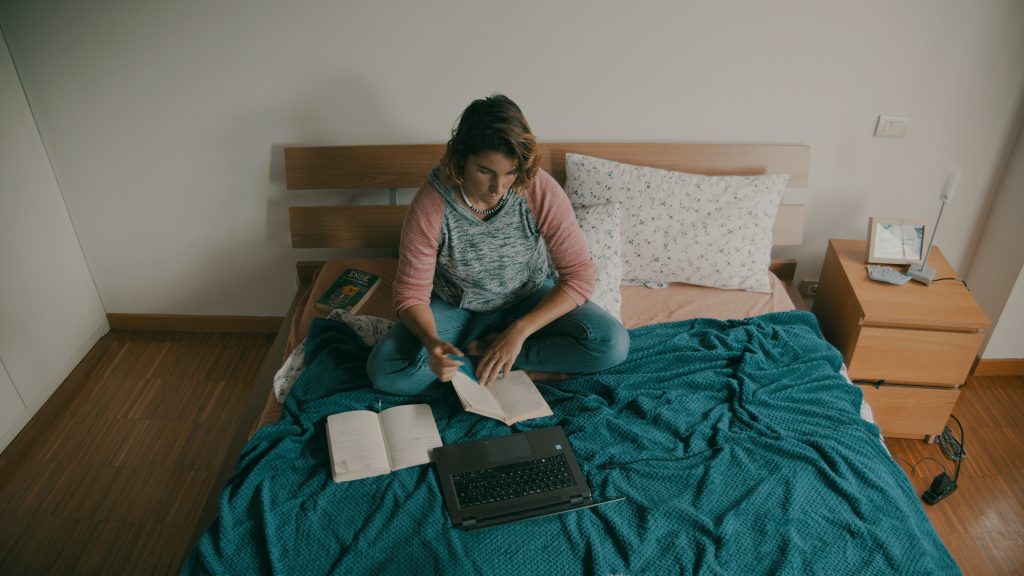 Durante le riprese con Maëlle Frascari. Foto Soul Film