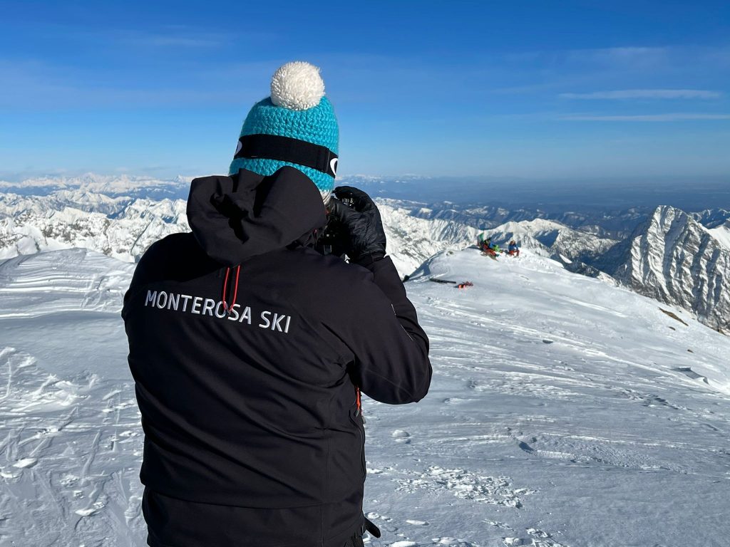 Credits: Monterosa 2000 - Linea Bianca