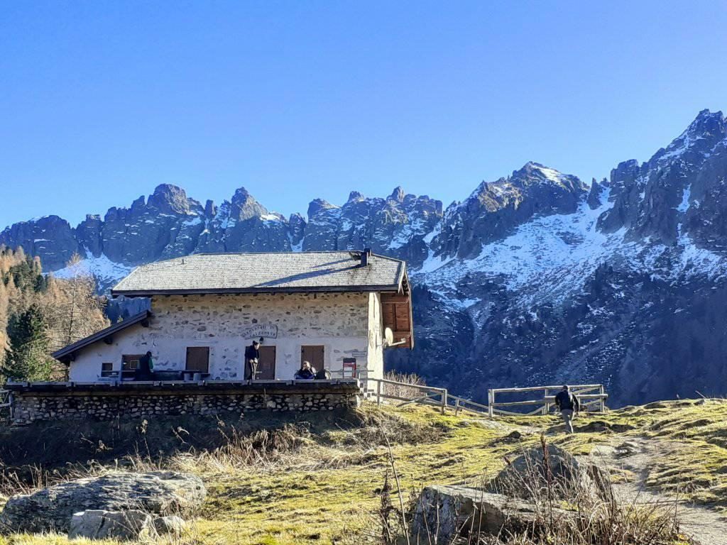 Foto FB Rifugio Caldenave