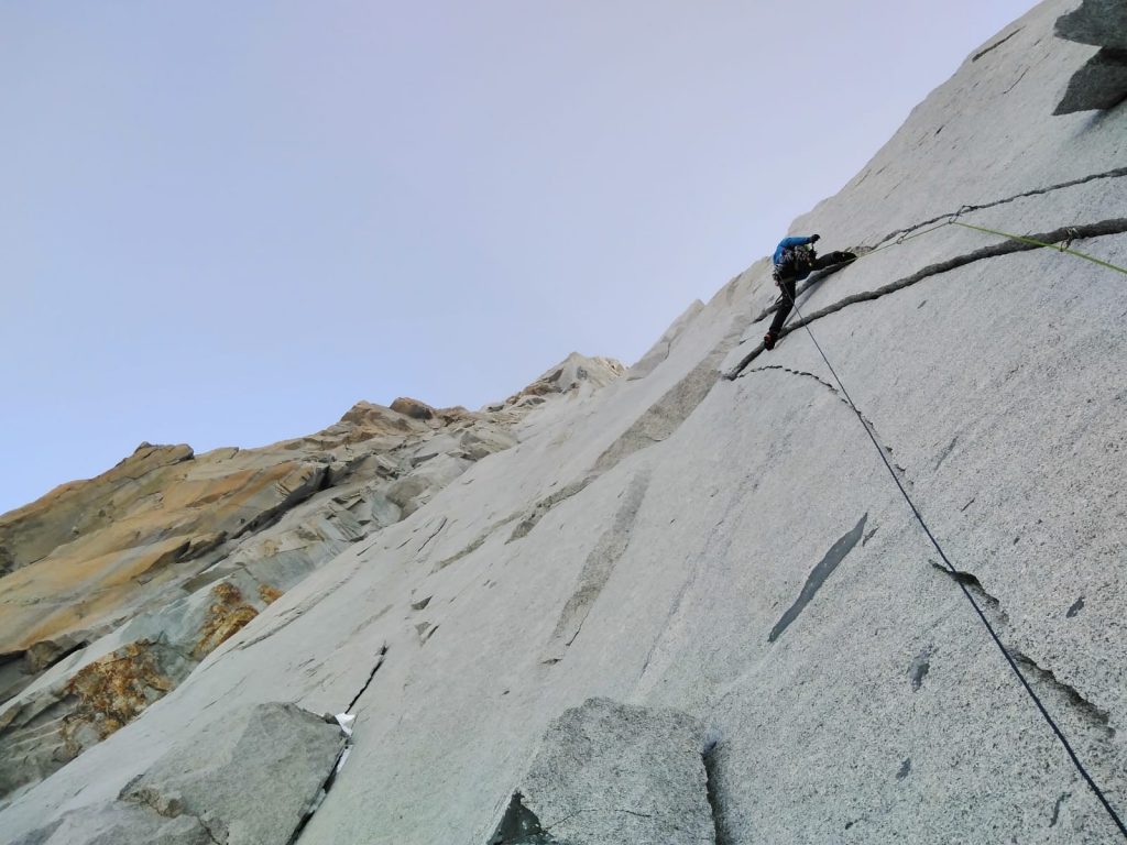 Pilastro Sud-Ovest del Petit Dru - Foto FB Korra Pesce