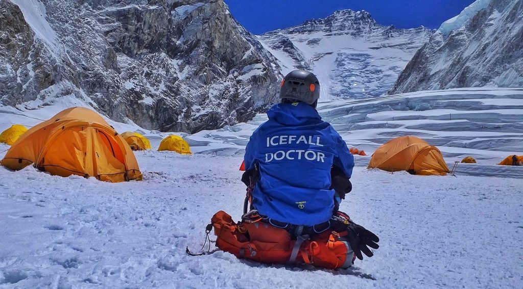 IceFall doctor al lavoro all
