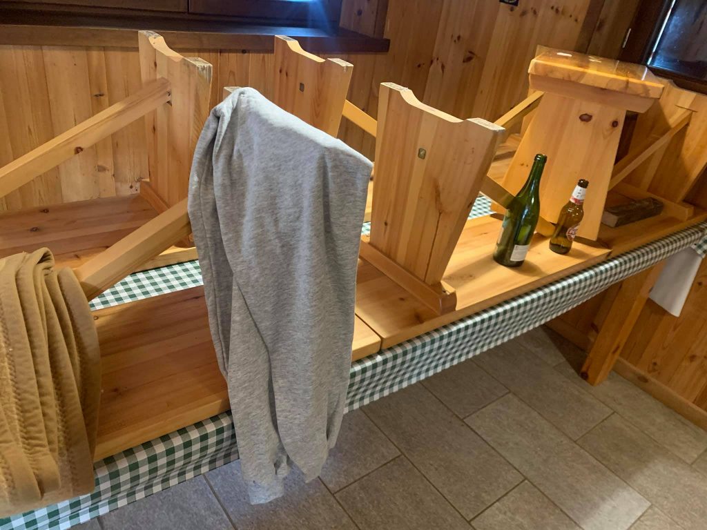 Danni al rifugio - Foto FB Rifugio Ezio Orsi