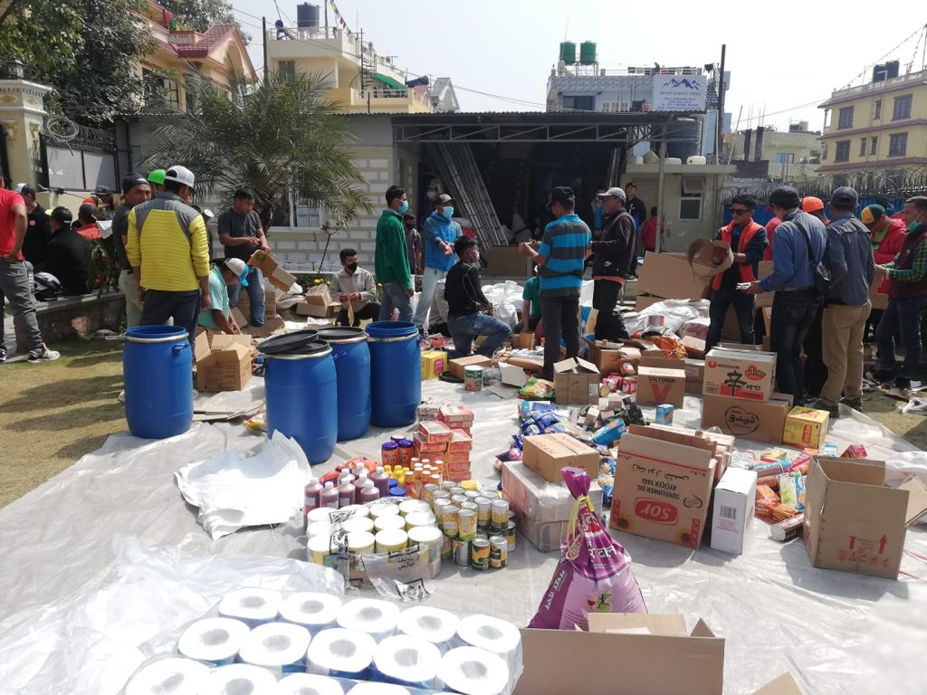 Preparativi per le spedizioni all