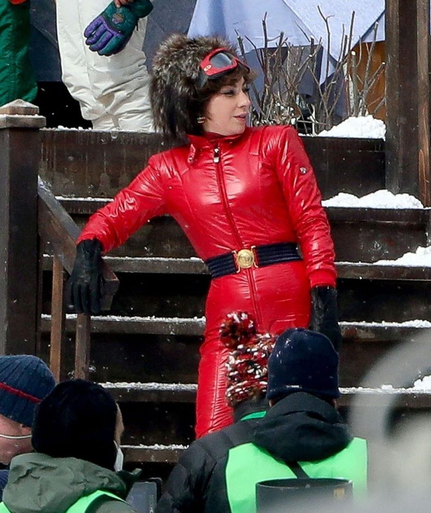 Lady Gaga sul set a Gressoney - Foto IG @House of Gucci