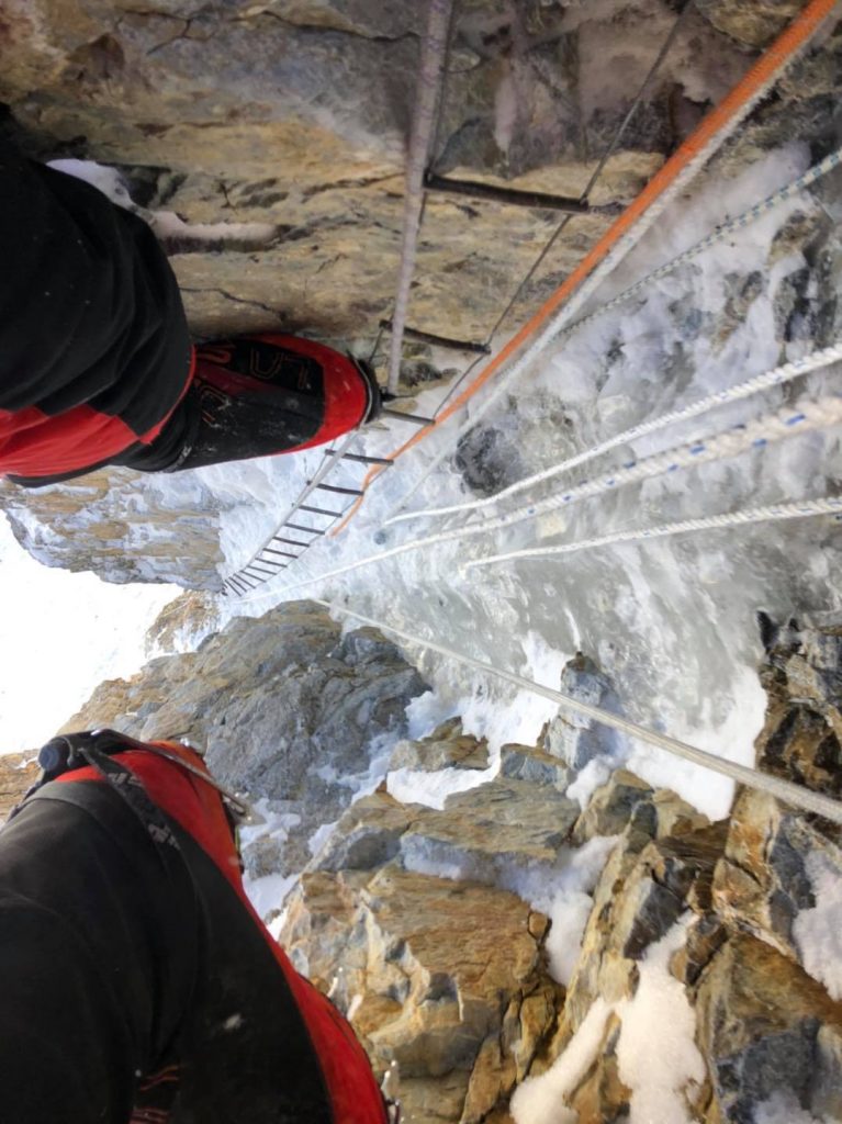 Verso il campo a 7000m. Foto @ Mingma G. Sherpa 