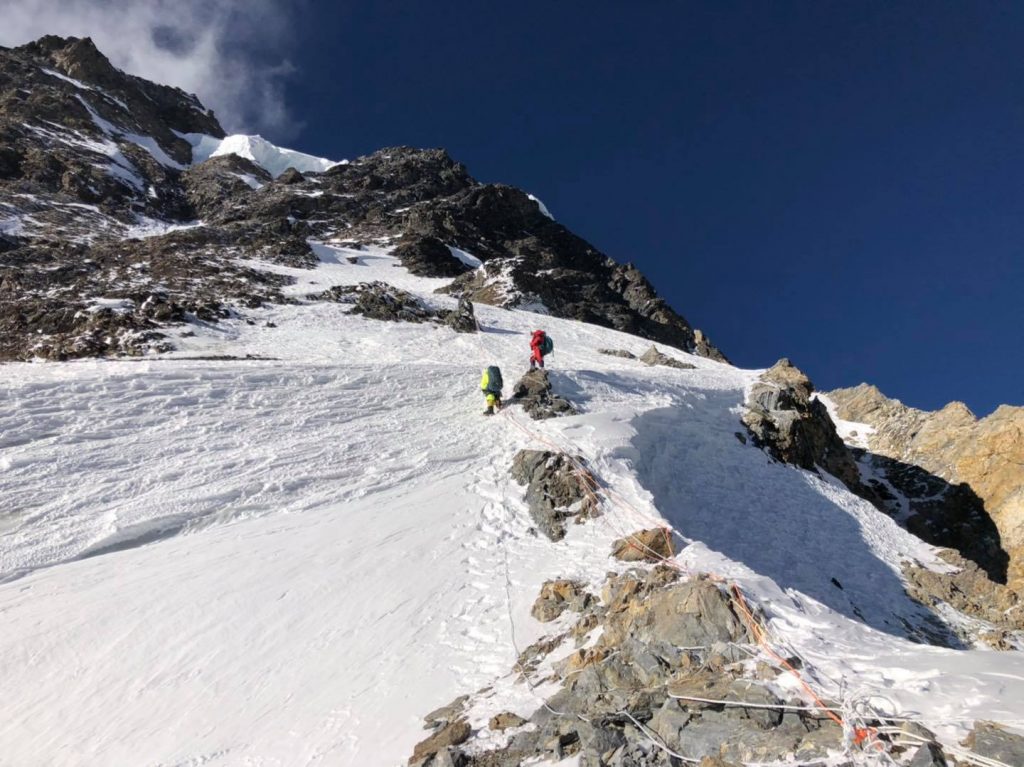 Verso il campo a 7000m. Foto @ Mingma G. Sherpa 