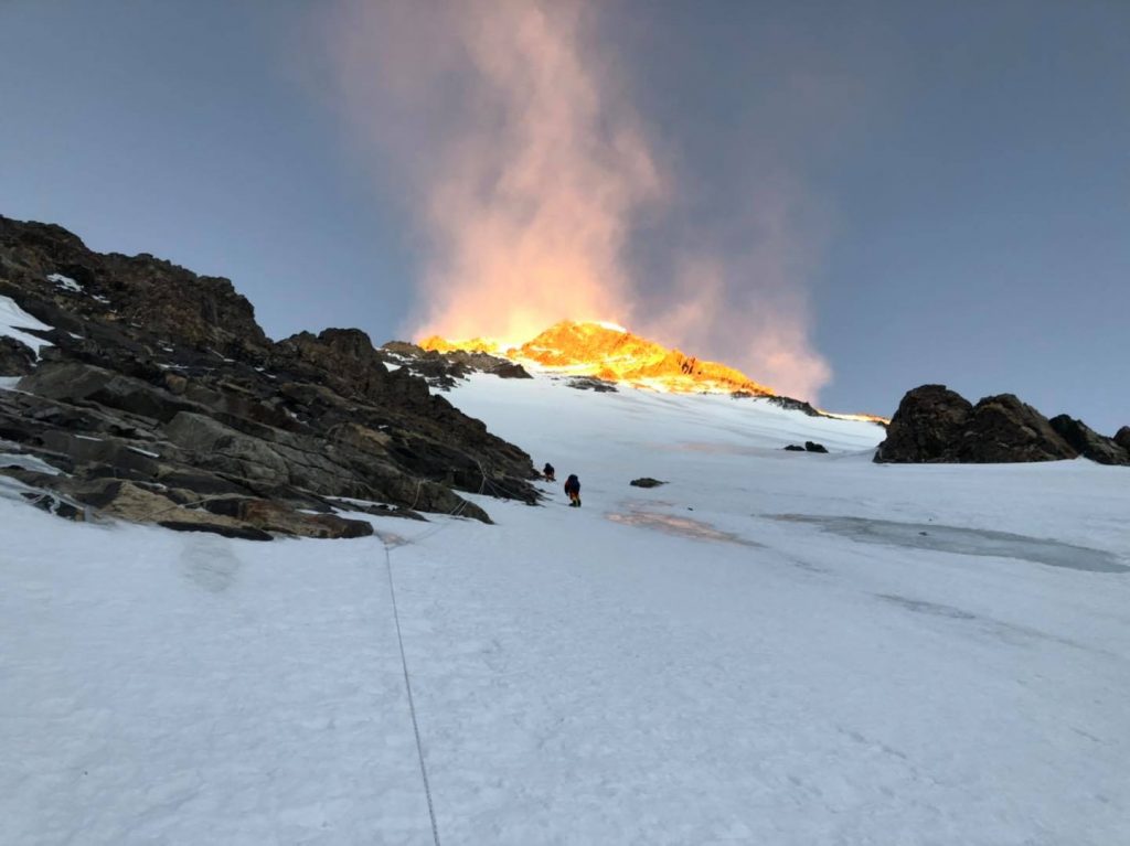 Verso il campo a 7000m. Foto @ Mingma G. Sherpa 