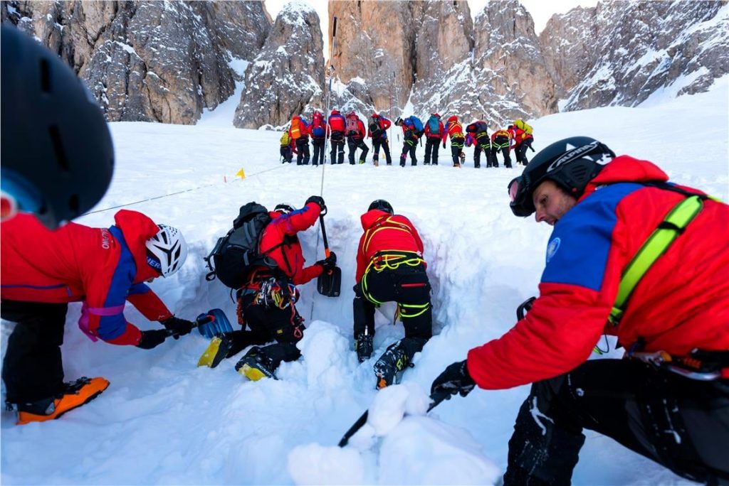 Soccorso in azione - Foto FB Provincia di Bolzano