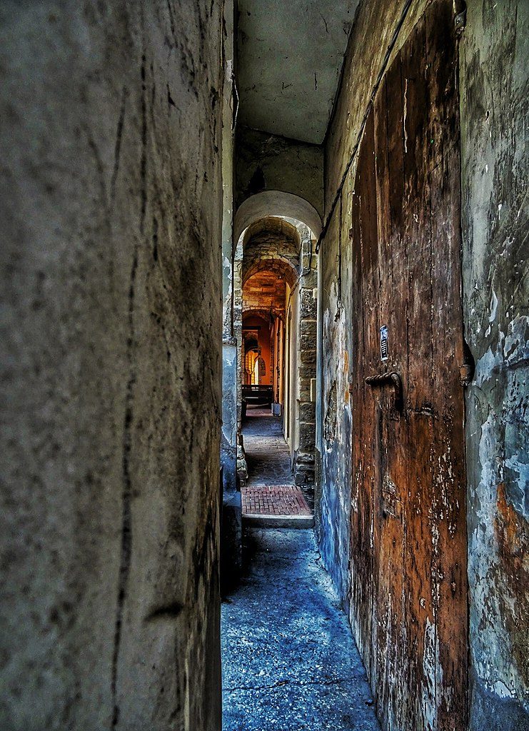 Portico di Campli - Foto Wikimedia Commons @Davidedimizioph