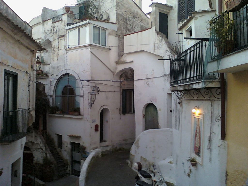 Albori - Foto Wikimedia Commons @Lusb