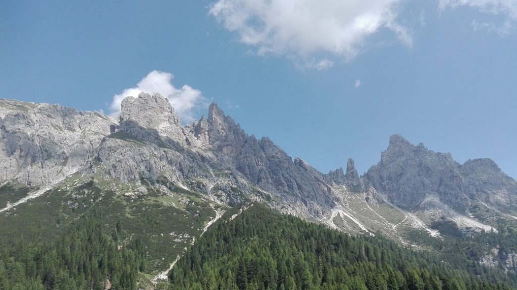 Le Marmarole viste dal Bajon - Foto Wikimedia Commons @Naunede