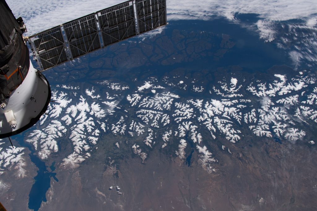 Ande, Sud del Cile con ben visibile il General Carrera Lake - Foto ANSA © NASA/ZUMA Wire/ZUMAPRESS.com