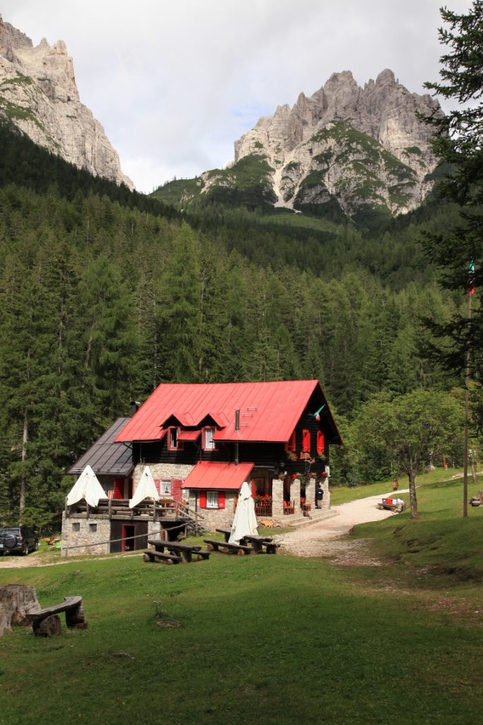 Rifugio Padova - Foto Wikimedia Commons @adirricor
