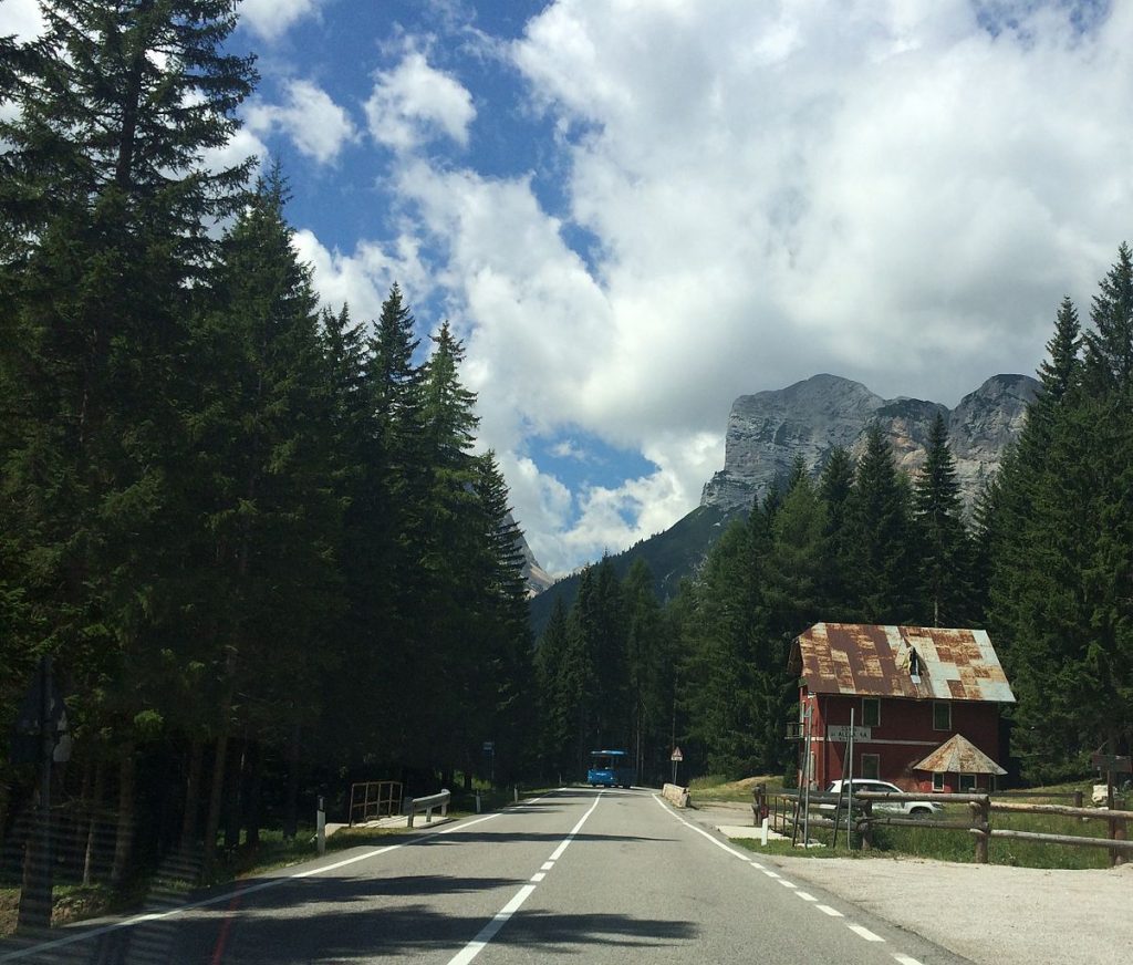 Casa Cantoniera - Foto Wikimedia Commons @Bjoertvedt