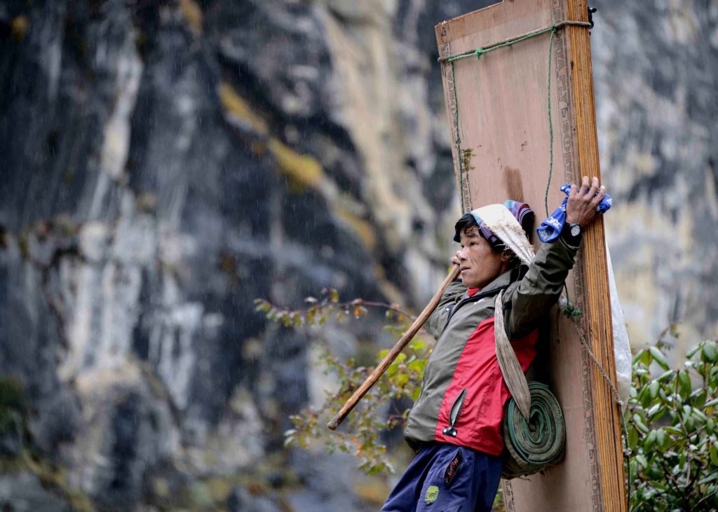 Sherpa verso verso Pheriche, 4280 m