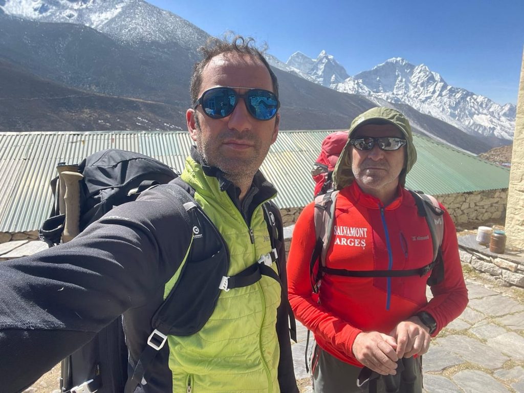 Acclimatazione nella Khumbu Valley - Foto FB Horia Colibasanu